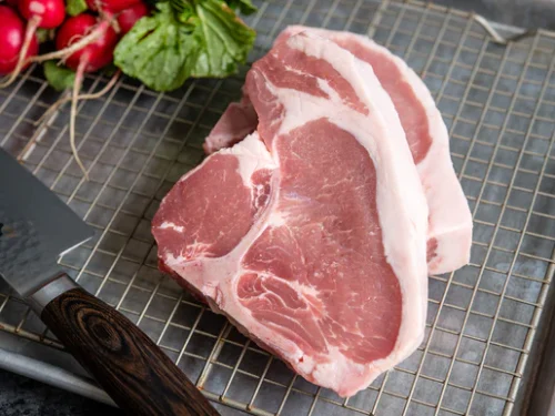 Natural Berkshire Pork Kurobuta Bone-In Porterhouse Chops (4 PCS)